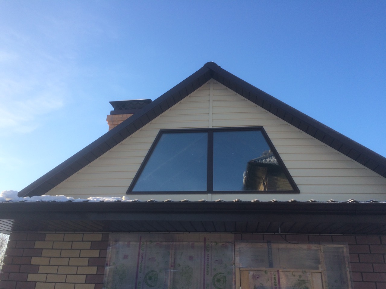 Трапецивидное окно для дачи